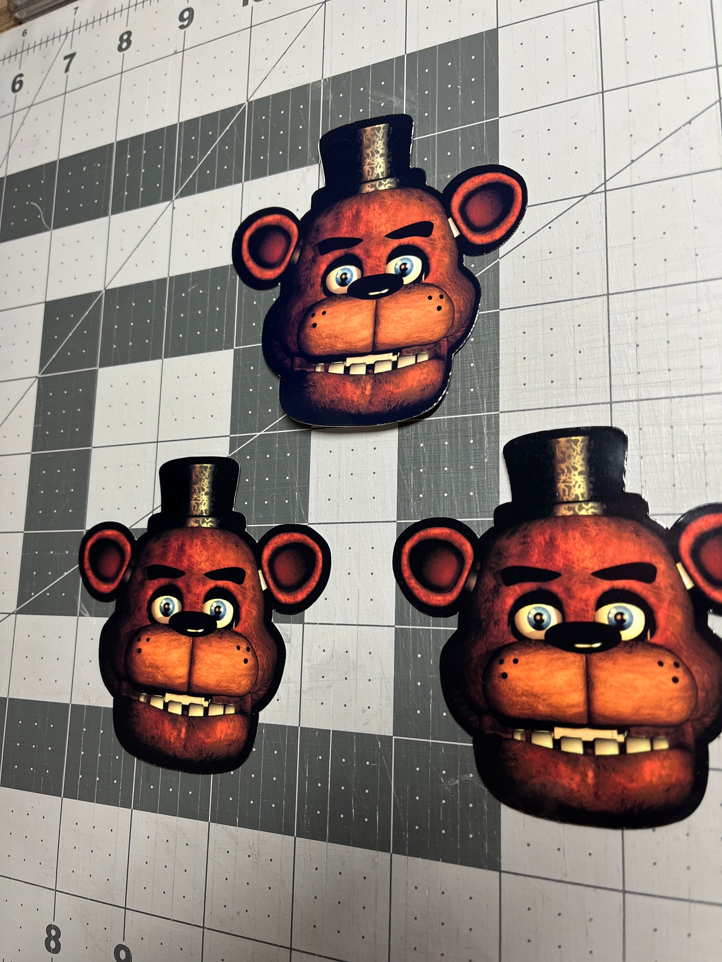 FNAF Freddy Face Full Color Sticker
